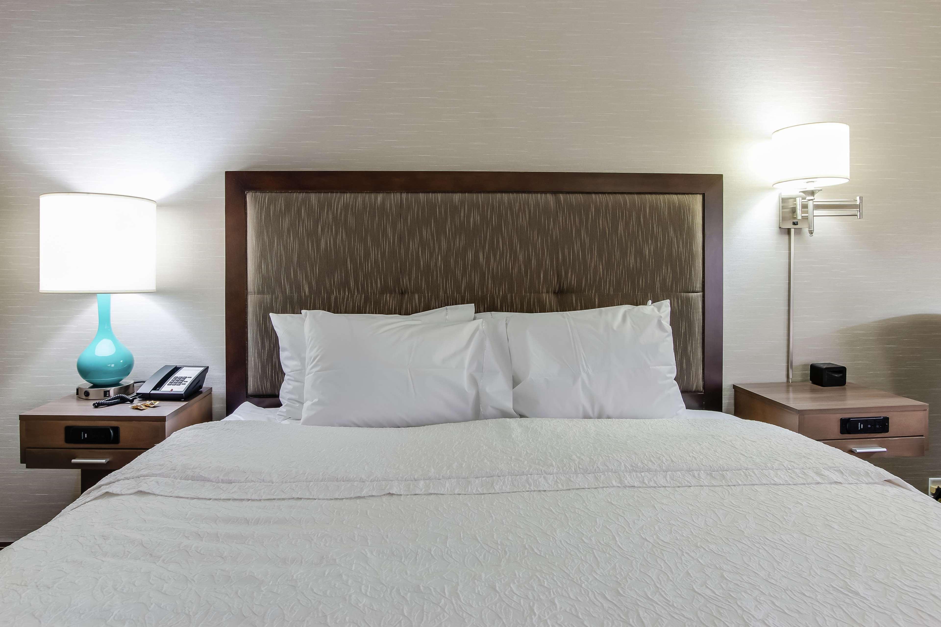 Hampton Inn Dickson Exteriör bild