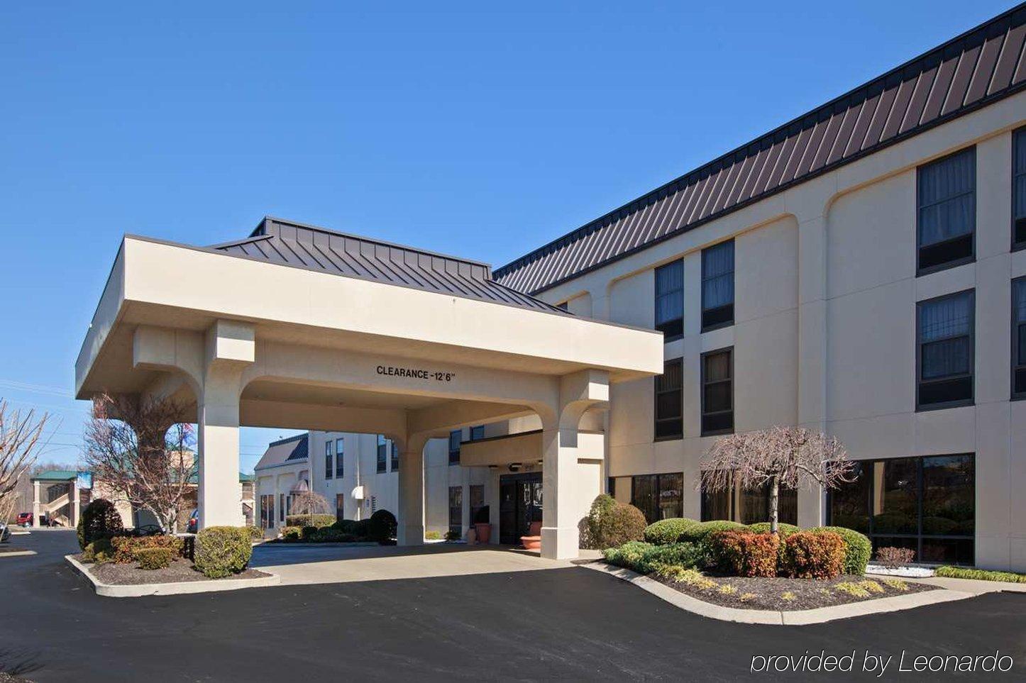 Hampton Inn Dickson Exteriör bild